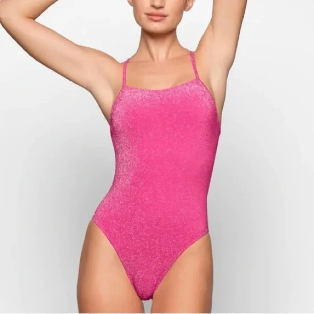 SKIMS Glitter Swim One Piece in Magenta Pink Glitter Fabric- Size 4X